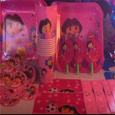 Dora the Explorer Party Box — Adventure Set for 10 | Nairobi