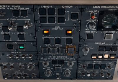 aircraft-interior-pilot-cockpit-600nw-2331633333