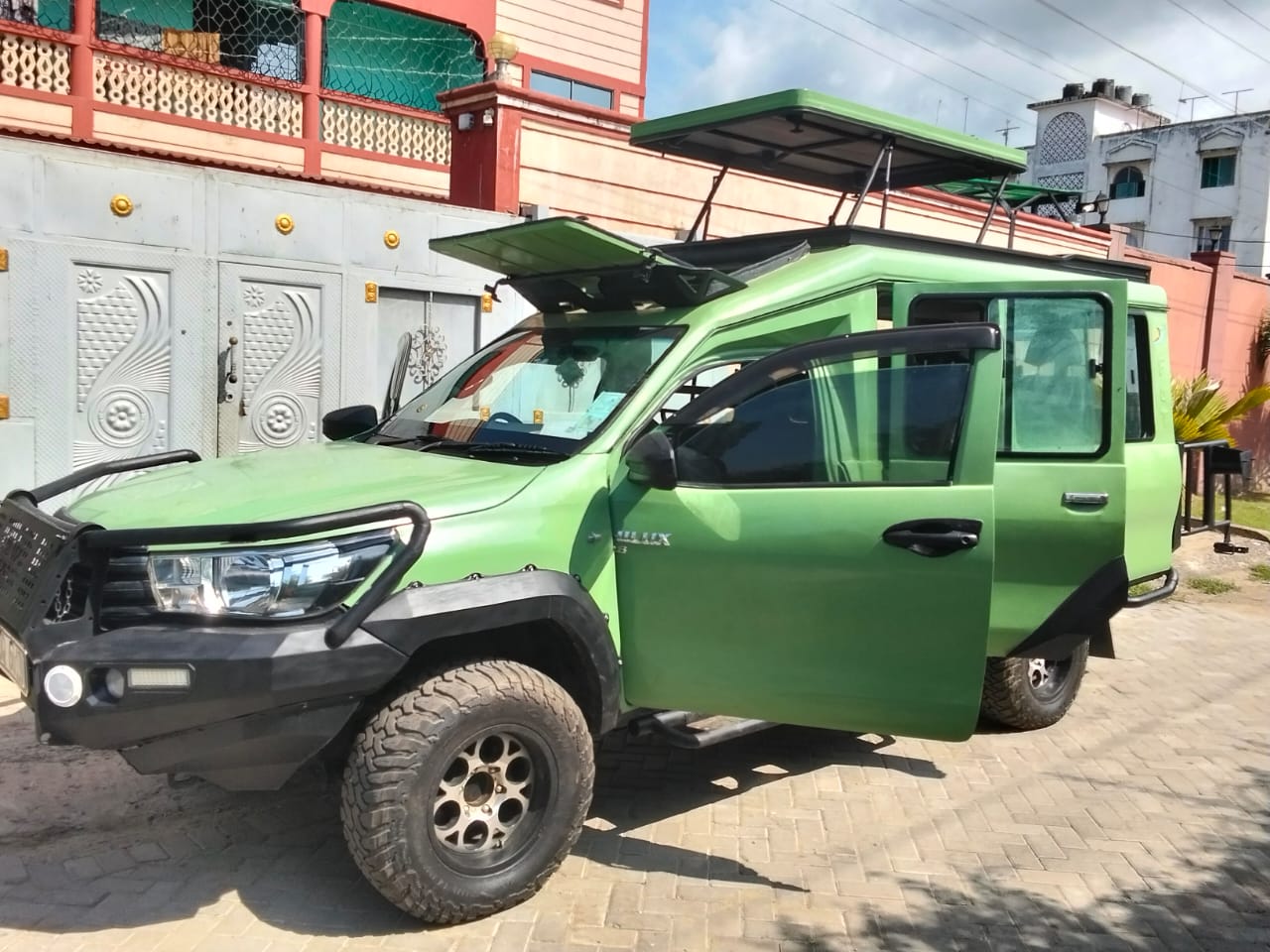 Hilux Safari 4×4 Vehicle Conversion in Nairobi