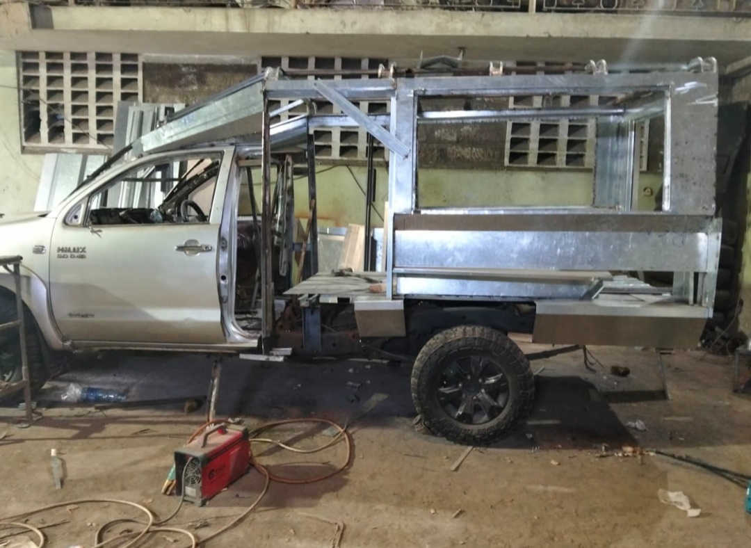 Hilux Safari 4×4 Vehicle Conversion in Nairobi