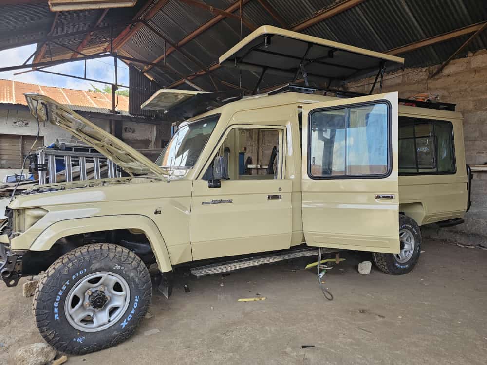 Land Cruiser Safari 4×4 Vehicle Conversion in Nairobi (Land Cruiser / Land Rover / Hilux)